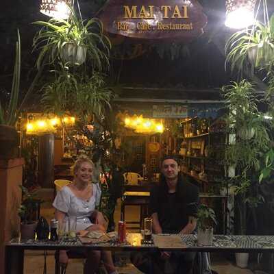 Cà Phê Bar Mai Tai