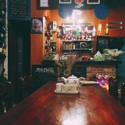 Cà Phê Bar Mai Tai