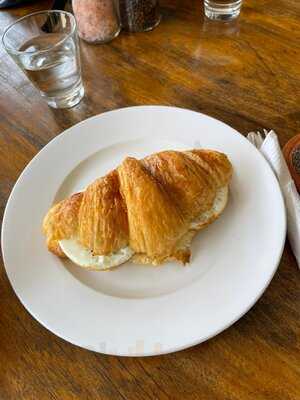 9 Grains Bakery & Cafe