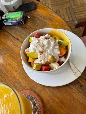 9 Grains Bakery & Cafe