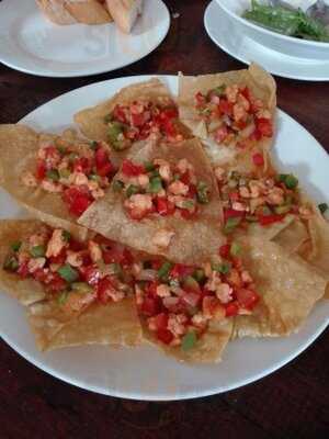 Nhà Hàng & Bar White Sail