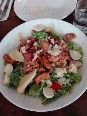 Nhà Hàng & Bar White Sail