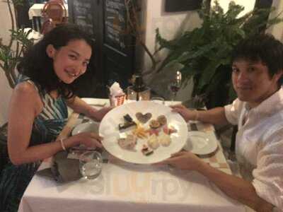 Cava Restaurant & Winecafe