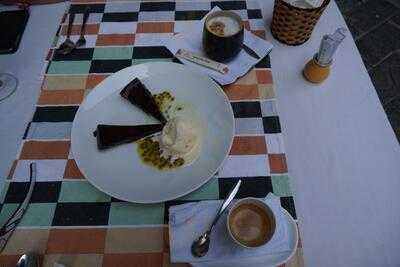 Cava Restaurant & Winecafe