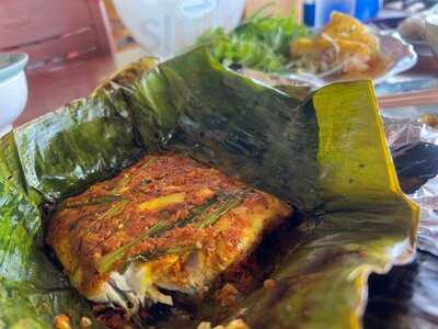 Quán Chips 'n' Fish 'n' Stuff