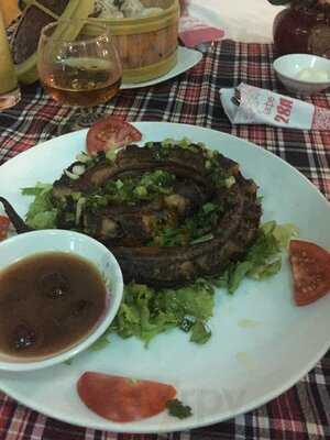 Quán Ăn Yến Nhi Nguyễn . Кафе - ЧайКа