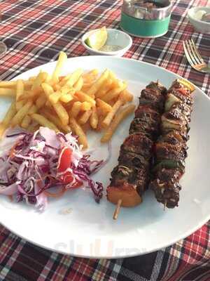 Quán Ăn Yến Nhi Nguyễn . Кафе - ЧайКа