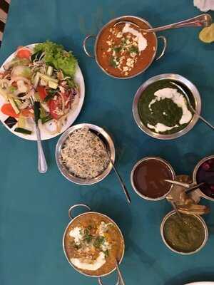 Nhà Hàng Ấn Độ Namaste Omar's