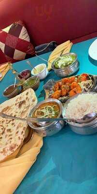 Nhà Hàng Ấn Độ Namaste Omar's