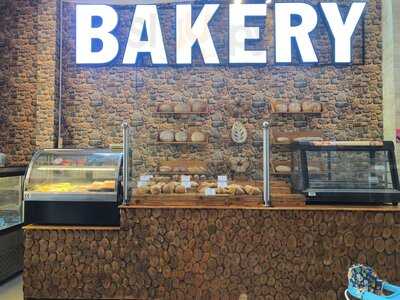 Levain Bakery & Coffee