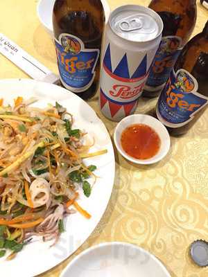 Biển Hồ Hội Quán