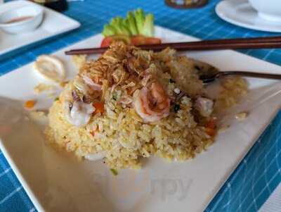 Nhà Hàng & Bar Hải Hồ