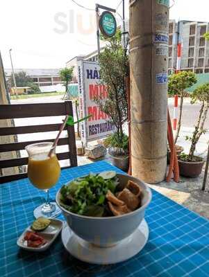 Nhà Hàng & Bar Hải Hồ