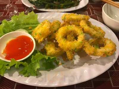 Nhà Hàng Sông Thu