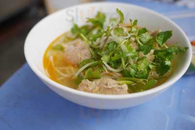 Mai Rice Noodles Soup