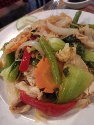 Nhà Hàng Bến Tàu