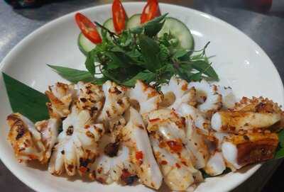 Nhà Hàng Cánh Buồm