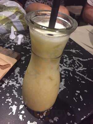 Tiệm Cà Phê Phai Phố