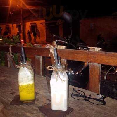 Tiệm Cà Phê Phai Phố