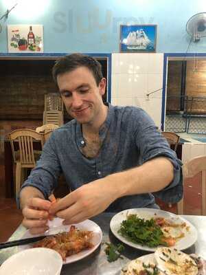 Be Nhi Seafood Restaurant