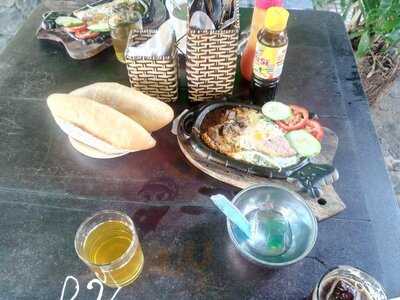 Quan Ca Phe Hoang Thu