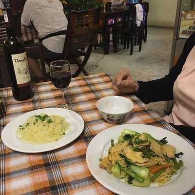 Viet-hue Restaurant & Bar