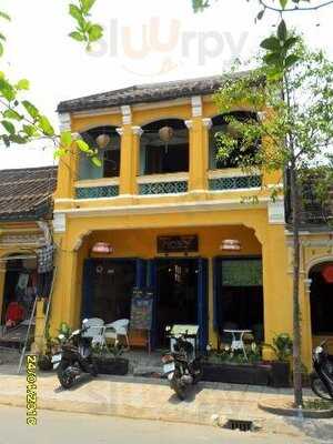 3 Dragons Sport Bar Pub Restaurant