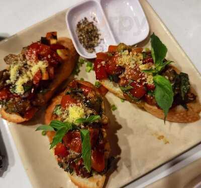 3 Dragons Sport Bar Pub Restaurant