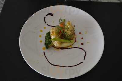 Nhà Hàng Nàng Thơ