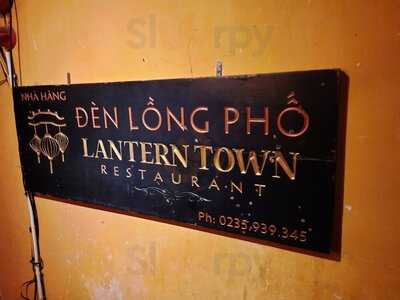 Nhà Hàng Đèn Lồng Phố