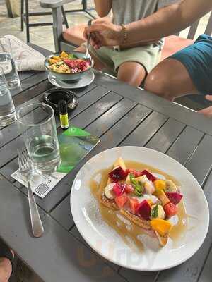 The Basket Boat Cafe & Restaurant