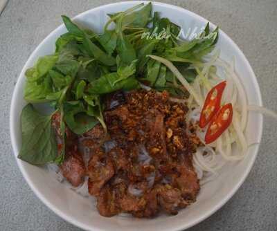 Nhà Nhân Restaurant