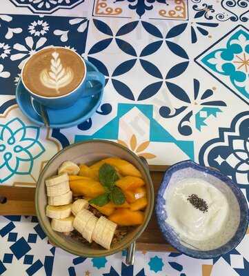 Phin Coffee & Restaurant