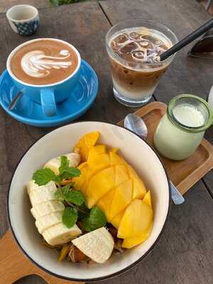 Phin Coffee & Restaurant