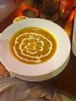 Nhà Hàng Before & Now