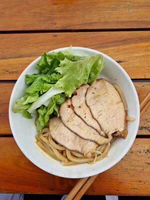 Trip Nguyen Restaurant Cafe