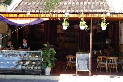 Song Khiêm Bakery & Coffee