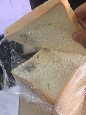 Song Khiêm Bakery & Coffee