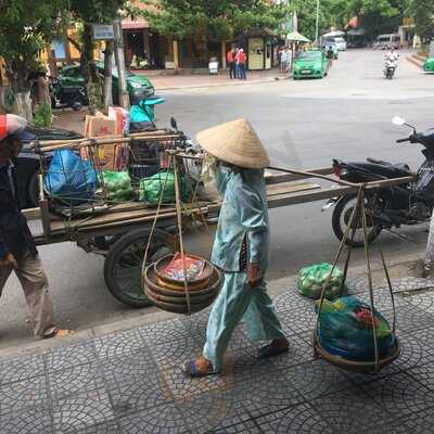 Song Khiêm Bakery & Coffee