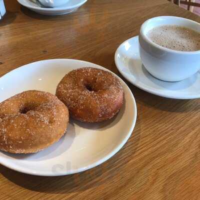 Song Khiêm Bakery & Coffee