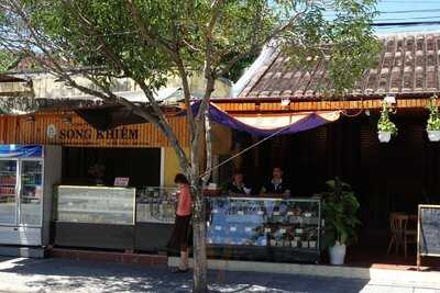 Song Khiêm Bakery & Coffee