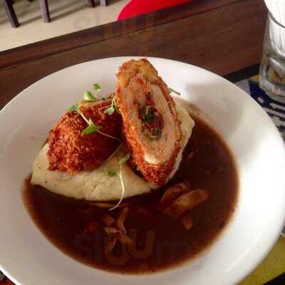 Paddy's Irish Pub & Sports Bar