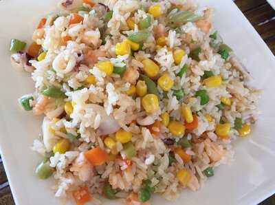 Nhà Hàng Ven Biển