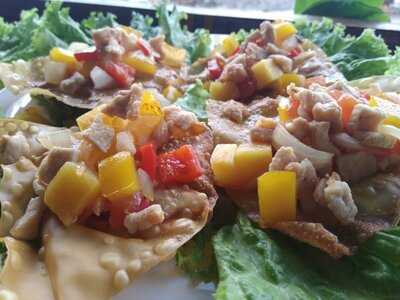 Nhà Hàng Ven Biển