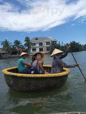 Nhà Hàng Dừa Bảy Mẫu