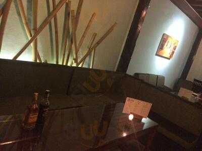 Nhà Hàng Hội An Booze Market