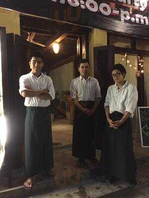 Nhà Hàng Hội An Booze Market