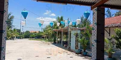 Cocobeach Hoi An Restaurant & Bar