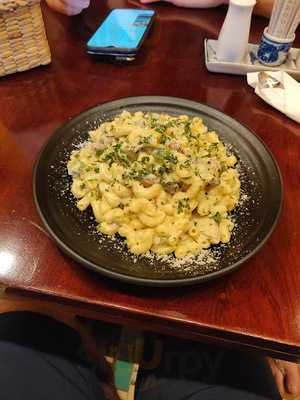 Macaroni Pasta & More