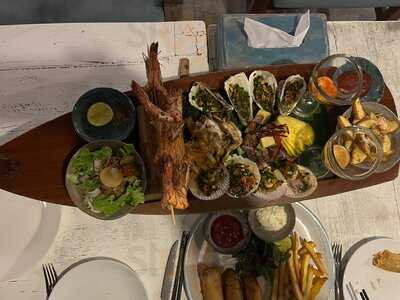 Nhà Hàng The Deckhouse